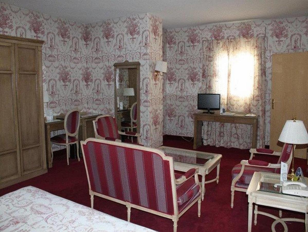Hotel Ebora By Vivere Stays タラベラ・デ・ラ・レイナ エクステリア 写真