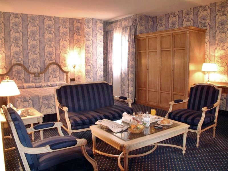 Hotel Ebora By Vivere Stays タラベラ・デ・ラ・レイナ エクステリア 写真