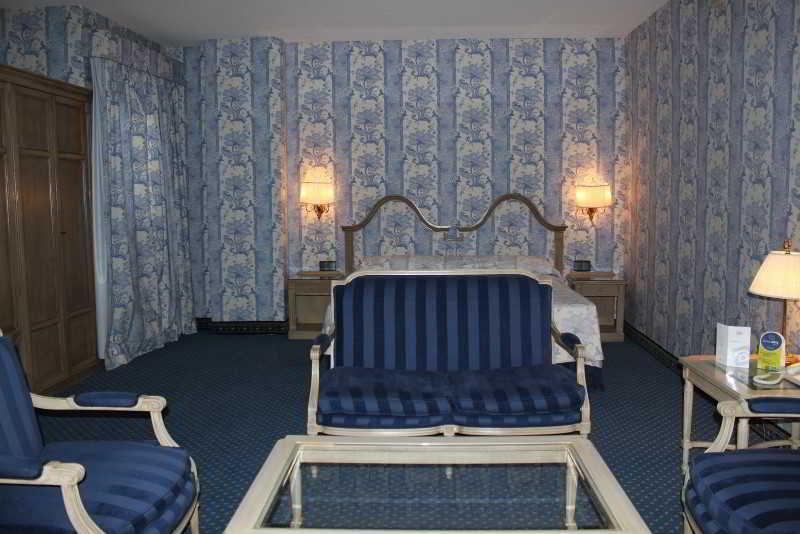 Hotel Ebora By Vivere Stays タラベラ・デ・ラ・レイナ エクステリア 写真